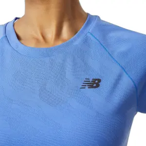 T-shirt jacquard femme New Balance Q Speed image-3