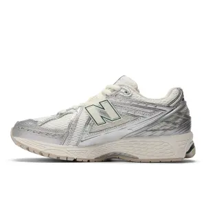 Baskets femme New Balance 1906 image-1