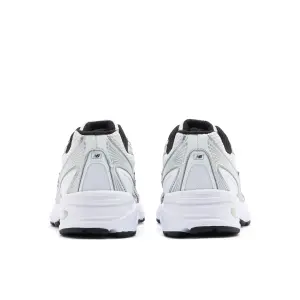 Tenisky New Balance 740 image-3