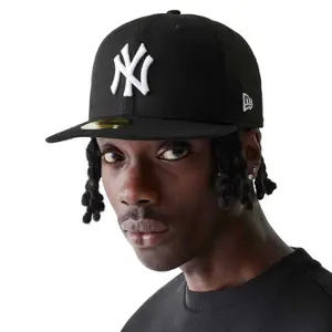Kapsyl New Era essential 59fifty New York Yankees image-0