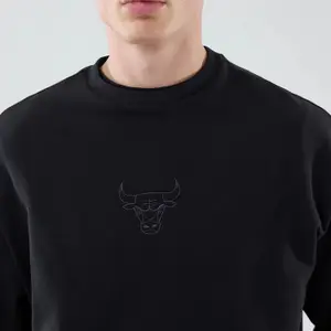 Oversize mikina Chicago Bulls New Era NBA Tonal image-2