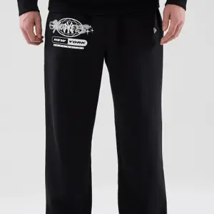 Pantaloni della tuta New York Yankees New Era Logo Graphic image-1