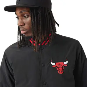 Chaqueta bomber Chicago Bulls image-2