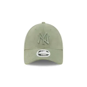 9forty velvet cap for women New York Yankees image-0