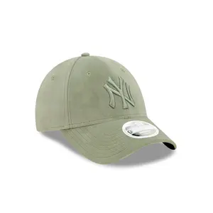 9forty velvet cap for women New York Yankees image-2