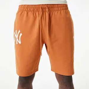 Short New York Yankees League Essential image-2