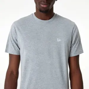 T-shirt New Era Essentials image-2