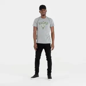 T-shirt Milwaukee Bucks