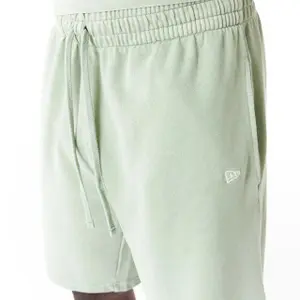 Pantalón corto New Era image-4
