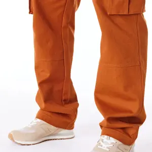 Spodnie cargo New Era NE image-4