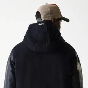 Veste varsity à capuche New Era image-6