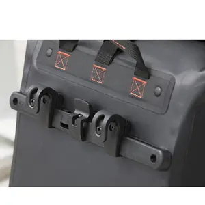 Bolsa portaequipajes 100% impermeable Newlooxs Varo image-2