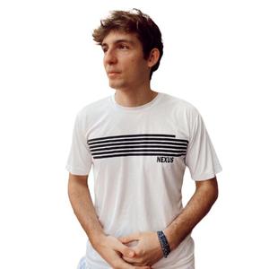 42500-002-6-t-shirt-nexus-brands-group-trust-blanco