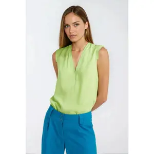 Women's V-neck blouse Nife image-1