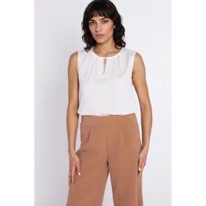 High-Waisted Pleated Trousers Women Nife image-4