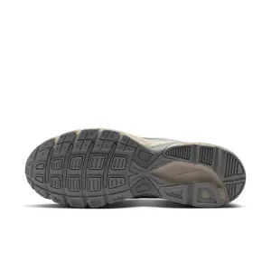 Baskets Nike Initiator image-5