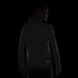 Top de treino para mulher Nike ACG image-6