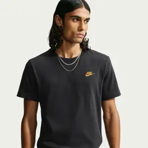 T-shirt Nike Club image-2
