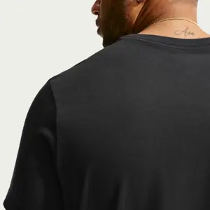T-shirt Nike Club image-5