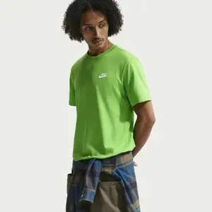 T-Shirt Nike Sportswear Club image-0