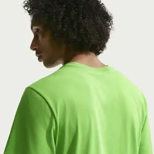 T-Shirt Nike Sportswear Club image-4