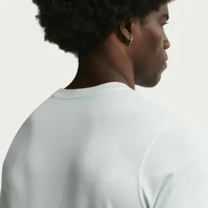 T-shirt Nike Club image-3