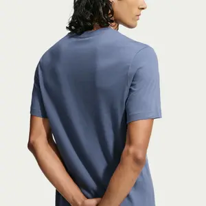 T-shirt Nike Sportswear Club image-1