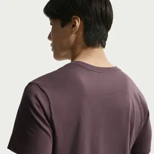 T-shirt Nike Club image-3