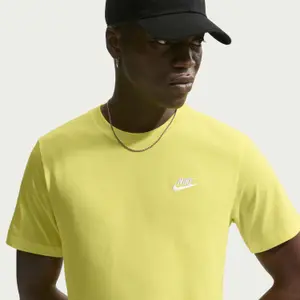 T-Shirt Nike Sportswear Club image-3