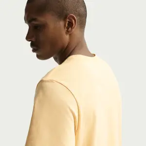 T-shirt Nike Club image-3