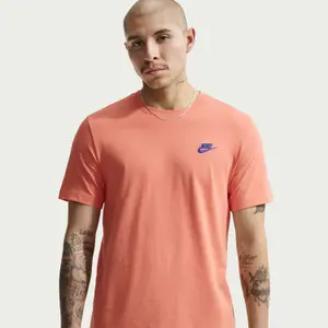 T-shirt Nike Club image-2