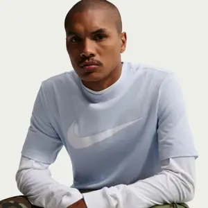T-shirt Nike Swoosh image-2