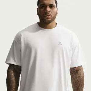 Mjuk klassisk T-shirt Nike ACG image-5