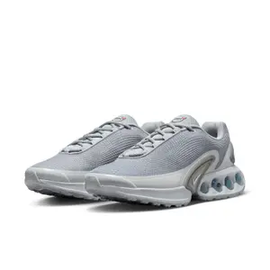 Baskets Nike AirMax image-2