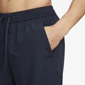 Curta Nike Form image-5