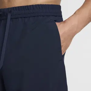 Curta Nike Form image-6