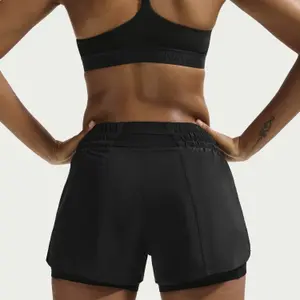 Short anti-transpirante femme Nike One image-1