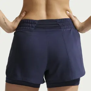 Short à taille mi-basse femme Nike One image-3