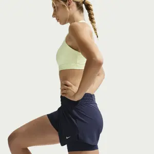 Short à taille mi-basse femme Nike One image-5