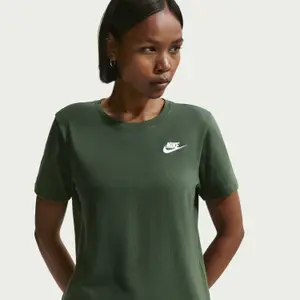 T-shirt da donna Nike Sportswear Club Essentials image-3