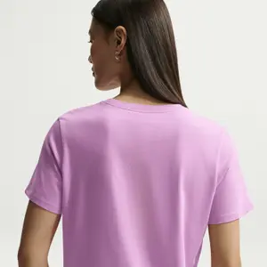 T-shirt da donna Nike Sportswear Club Essentials image-3