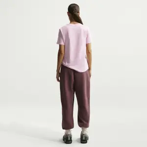 Camiseta de mujer Nike Club Essentials image-1