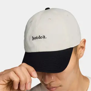 Casquette de baseball souple Nike Club image-1