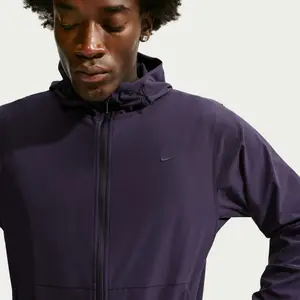 Kapuzenschnelljacke Nike Unlimited image-4