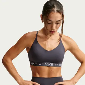 Brassière à maintien léger femme Nike Indy image-2