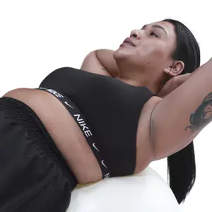 Sujetador de sujeción ligera para mujer Nike Indy image-4