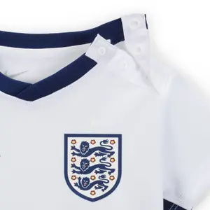 Bébi otthoni szett Anglia 2024 image-2