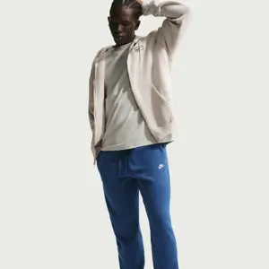 Bukser med opsmøg Nike Club image-4