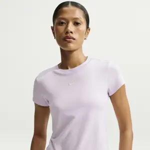 T-shirt de mulher Nike Chill Knit image-2