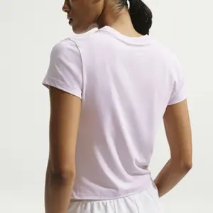 T-shirt de mulher Nike Chill Knit image-4